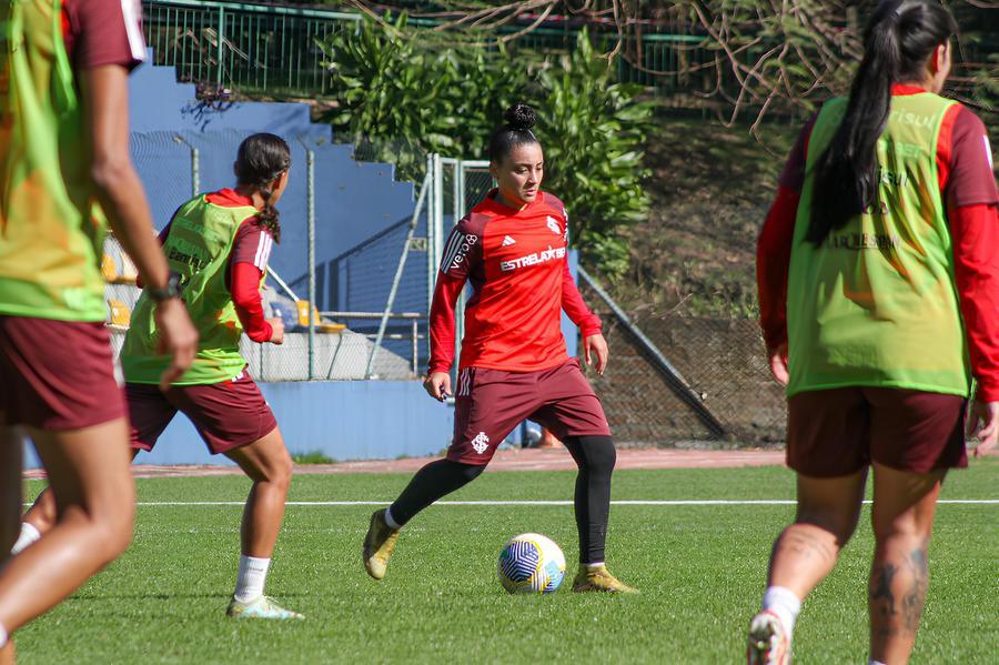 Equipe ga&uacute;cha busca os tr&ecirc;s pontos para avan&ccedil;ar &agrave; pr&oacute;xima fase