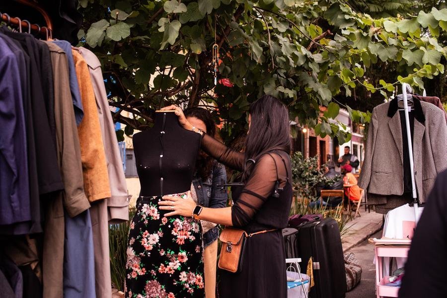 Evento re&uacute;ne feira de moda, gastronomia e m&uacute;sica no bairro Rio Branco