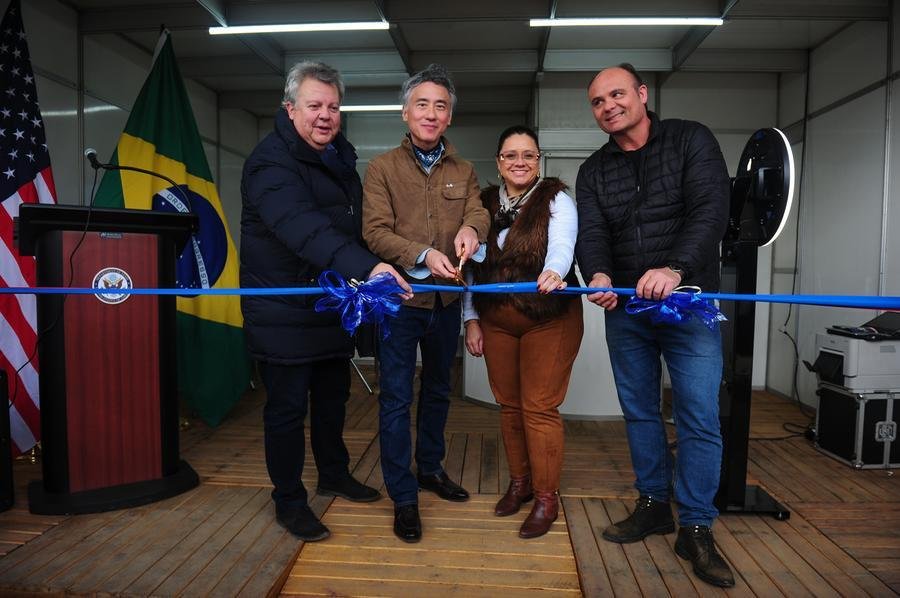 Inaugura&ccedil;&atilde;o do estande dos EUA na 47&ordf; Expointer