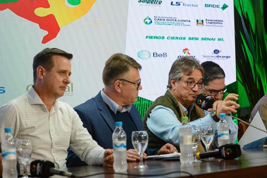 Lideran&ccedil;as do setor participaram do 1&ordm; F&oacute;rum de Reconstru&ccedil;&atilde;o do RS promovido pela R&aacute;dio Gua&iacute;ba