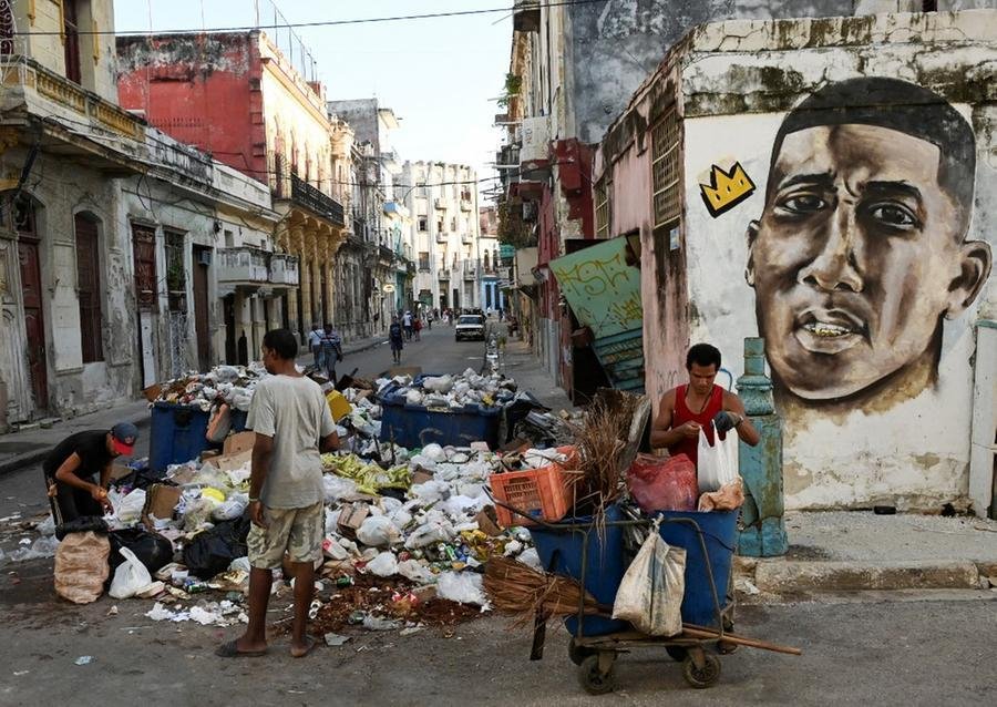 Havana disp&otilde;e de apenas 57% dos equipamentos para coletar o lixo gerado na capital