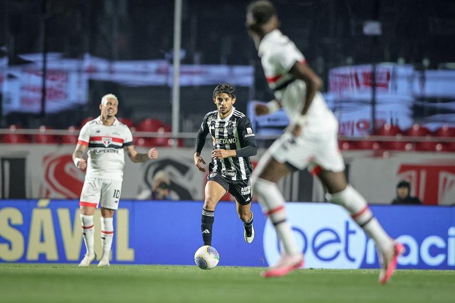 Time tricolor teve mais chances que o advers&aacute;rio, principalmente no segundo tempo, mas n&atilde;o as aproveitou
