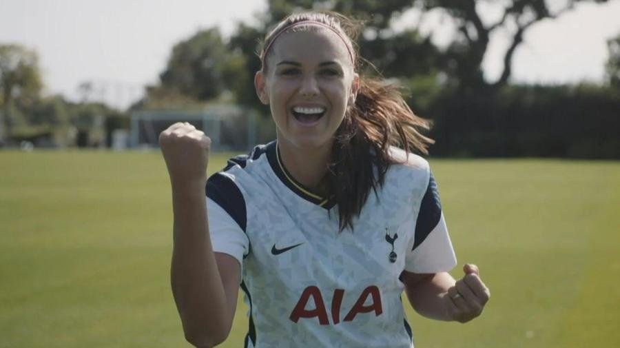 Alex Morgan anunciou aposentadoria
