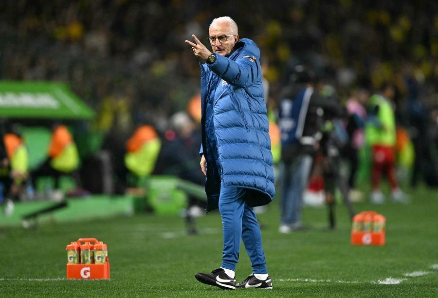 Dorival ficou satisfeito com o desempenho da Sele&ccedil;&atilde;o