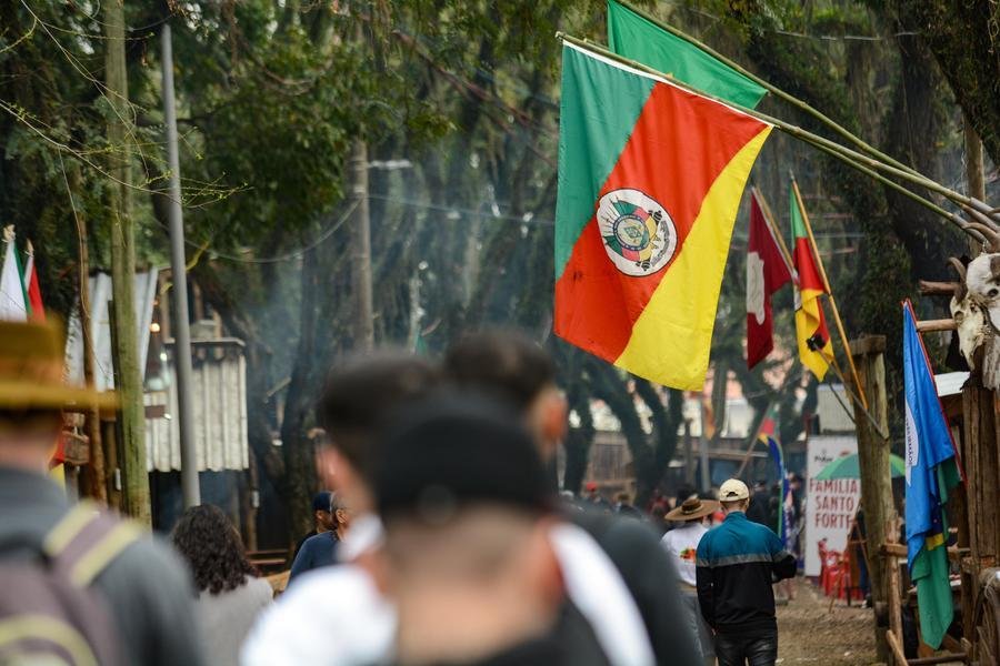 Acampamento Farroupilha segue at&eacute; o dia 22 e conta com 187 piquetes e mais de 120 atra&ccedil;&otilde;es musicais