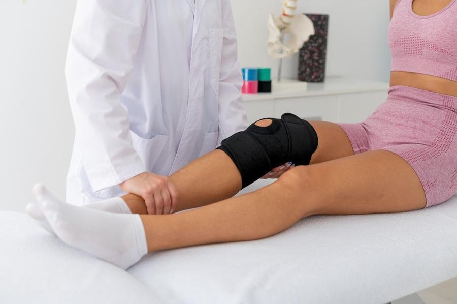 Diferen&ccedil;as anat&ocirc;micas, hormonais e atividades f&iacute;sicas contribuem para maior incid&ecirc;ncia de problemas no joelho em mulheres