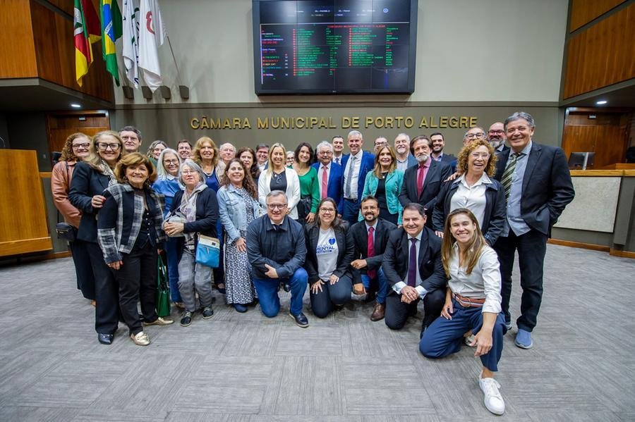 GHC recebeu homenagem pelos 50 anos de curso de resid&ecirc;ncia