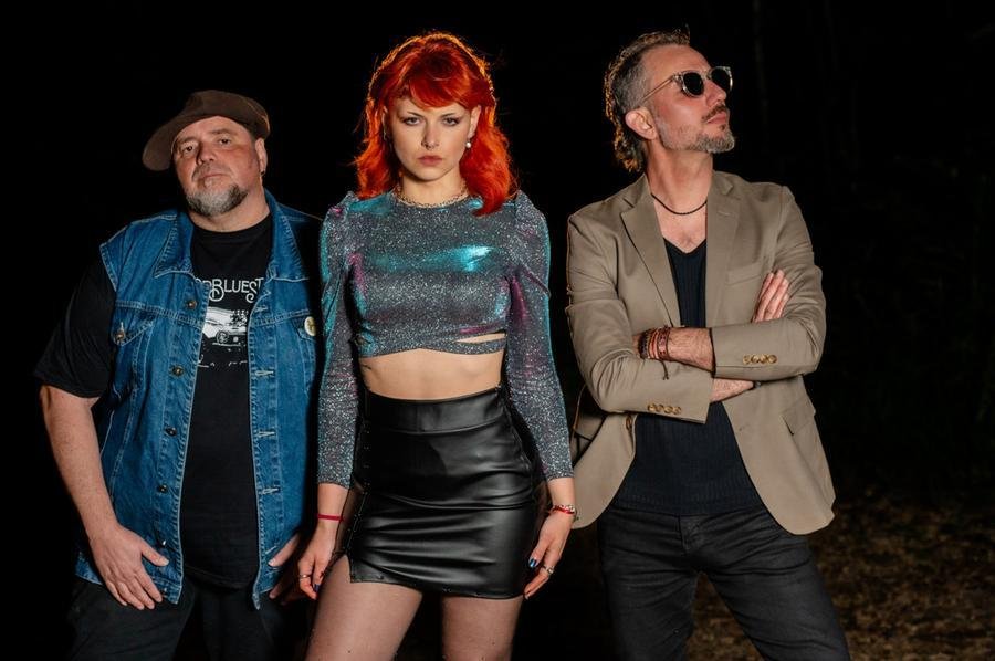 Grupo &eacute; conhecido por combinar a ess&ecirc;ncia cl&aacute;ssica do blues com uma abordagem contempor&acirc;nea