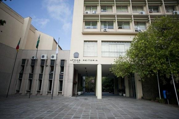 Reitoria pode emitir novos alertas nesta segunda-feira