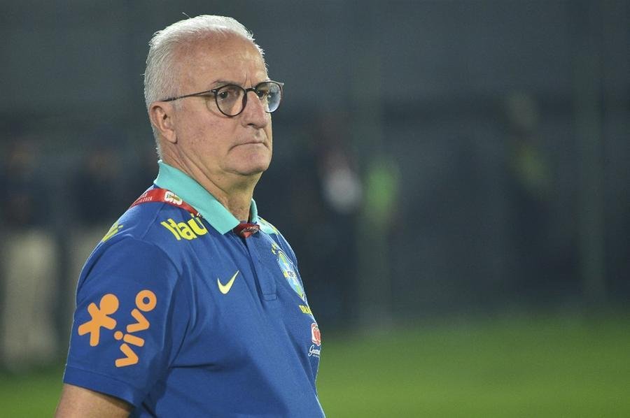 Dorival comentou a instabilidade emocional de alguns atletas