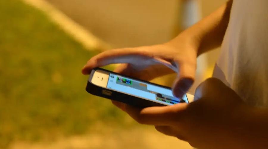 Pessoas apontam que empresas n&atilde;o protegem crian&ccedil;as na internet