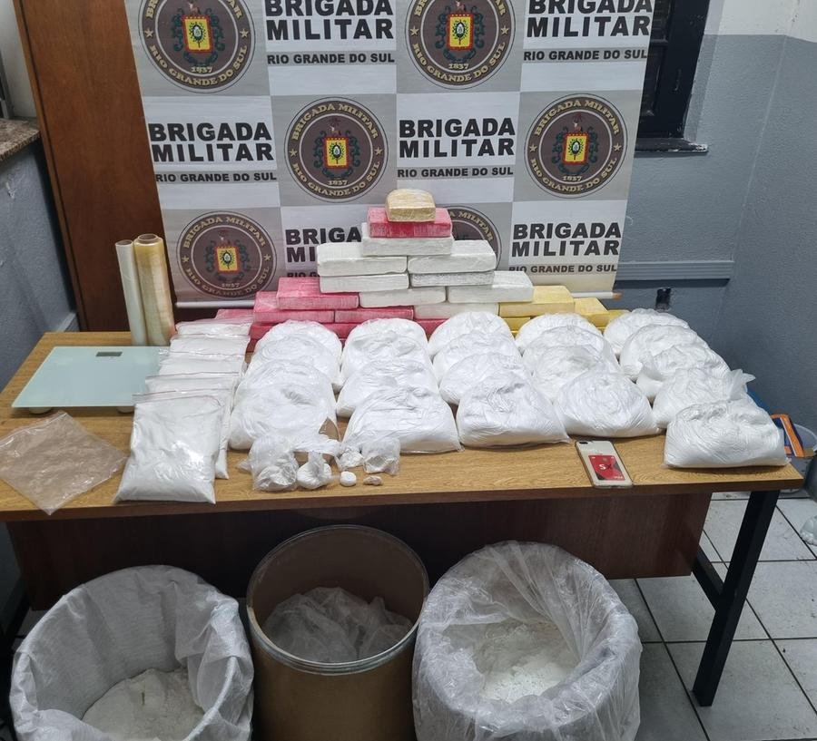 Drogas foram localizadas no interior de im&oacute;vel no bairro Floresta
