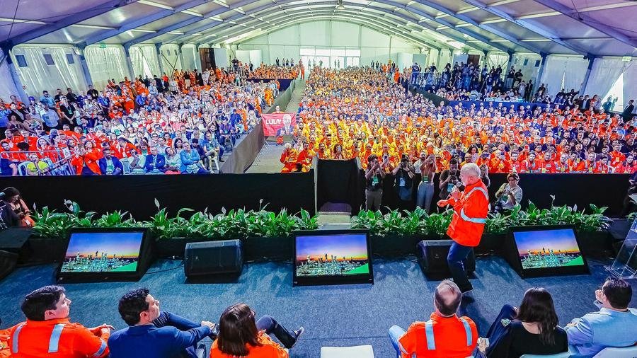 Lula participou da inaugura&ccedil;&atilde;o do Complexo de Energias Boaventura, em Itabora&iacute; (RJ), nesta sexta-feira