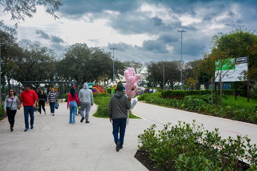 Depois de o sol aparecer no s&aacute;bado e na manh&atilde; deste domingo, o tempo nublou