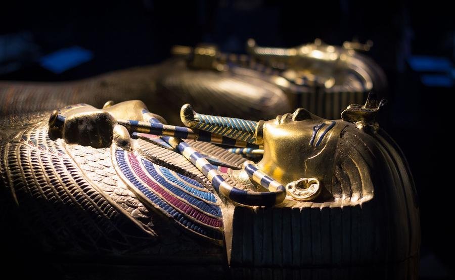 S&atilde;o 200 pe&ccedil;as arqueol&oacute;gicas, originais e r&eacute;plicas, em exposi&ccedil;&atilde;o.