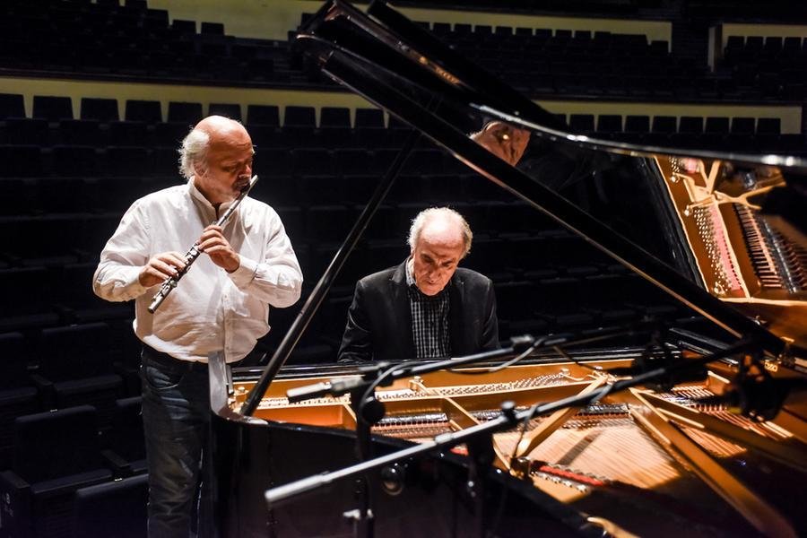 Pedrinho Figueiredo (flauta e sax) e Paulo Dorfman (piano) se apresentam juntos