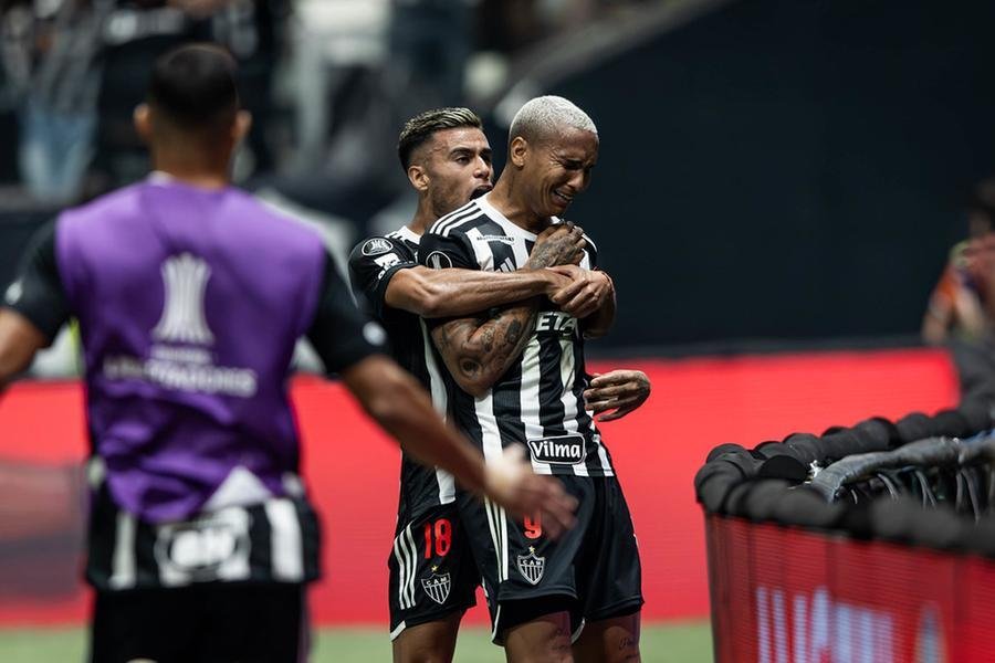 Atl&eacute;tico-MG derruba o atual campe&atilde;o com gol j&aacute; no fim e de um her&oacute;i improv&aacute;vel
