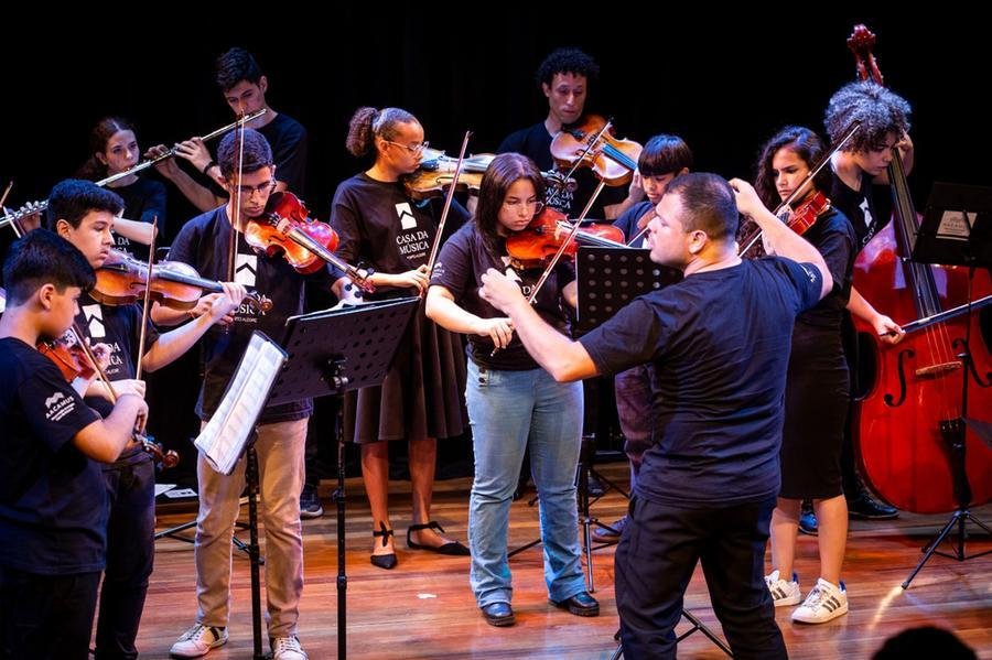 No s&aacute;bado, 28, &agrave;s 15h, a Orquestra Jovem Casa da M&uacute;sica apresenta um concerto com entrada gratuita no Teatro Bruno Kiefer, localizado na Casa de Cultura Mario Quintana