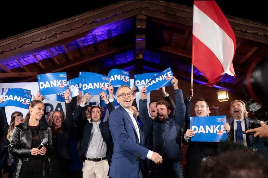 L&iacute;der Herbert Kickl n&atilde;o tem garantias de assumir o pa&iacute;s