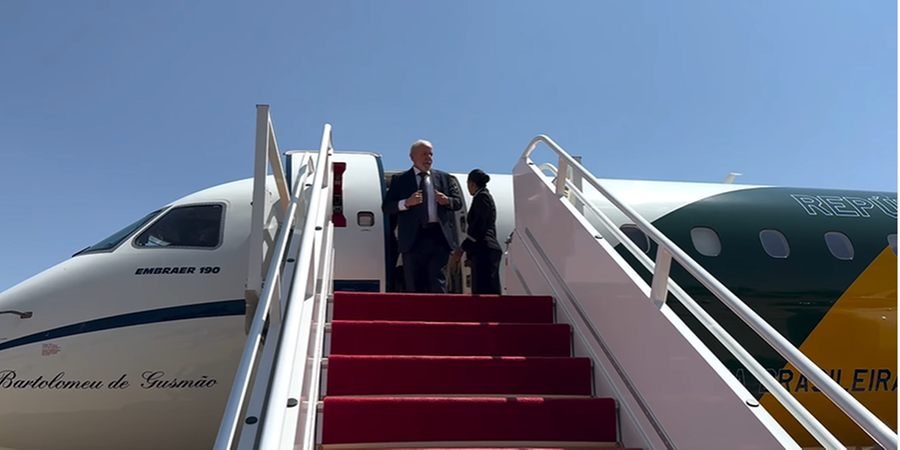 Presidente chegou em Bras&iacute;lia por volta das 10h12 da manh&atilde;