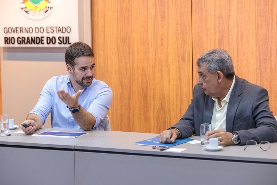Eduardo Leite e Sebasti&atilde;o Melo j&aacute; se falaram por telefone ap&oacute;s o primeiro turno