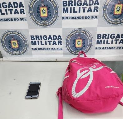 Policiais do 9&ordm; BPM recuperaram pertences de v&iacute;tima em Porto Alegre