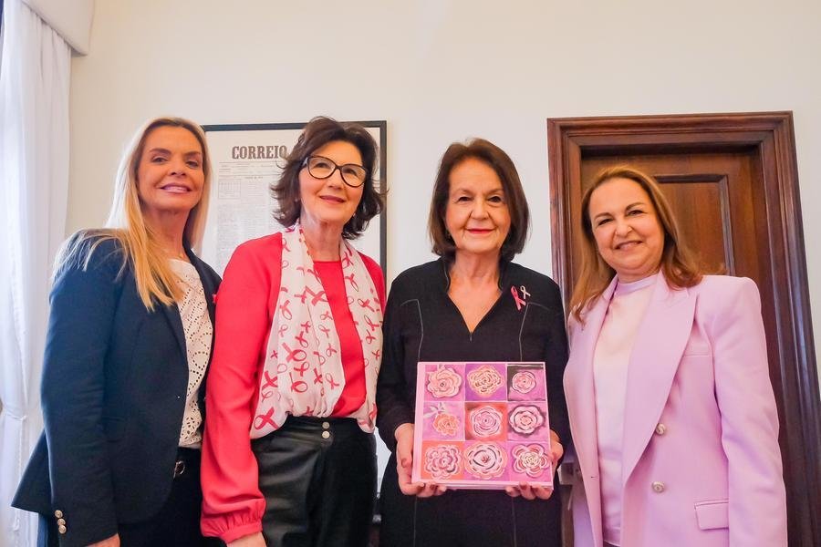 Membros da diretoria da Liga/RS: Cristina Bing, Nelma Wagner, Marilia Diefenthaeler Herter e Vera Bernardes