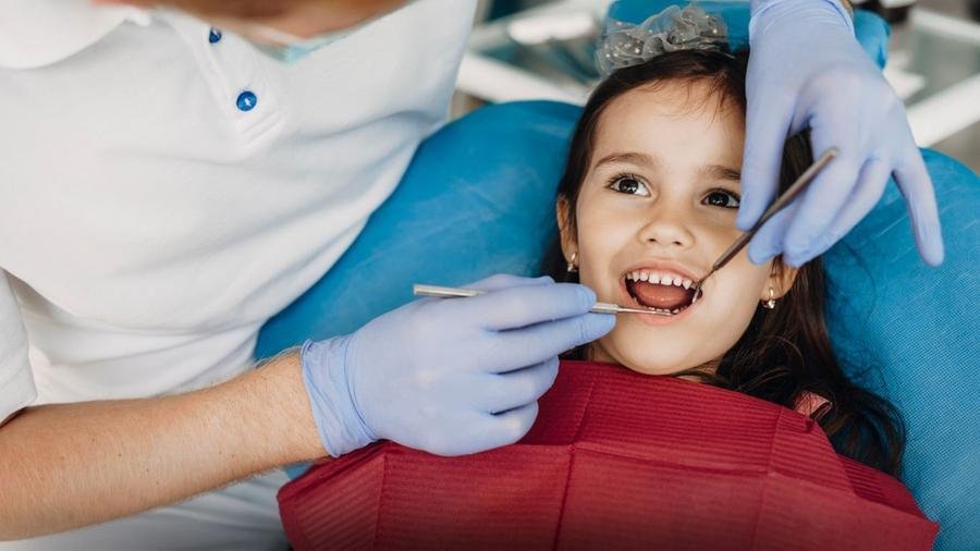 A rotina de higieniza&ccedil;&atilde;o oral deve iniciar antes mesmo dos primeiros dentes aparecerem