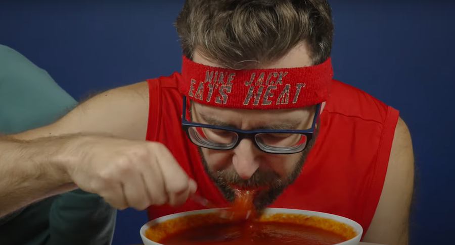 Mike Jack j&aacute; quebraria o recorde se consumisse 300g do produto