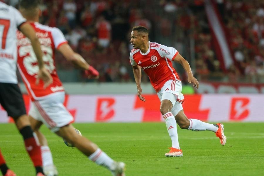 Volta de Fernando &eacute; fundamental para compensar a aus&ecirc;ncia de Thiago Maia, suspenso