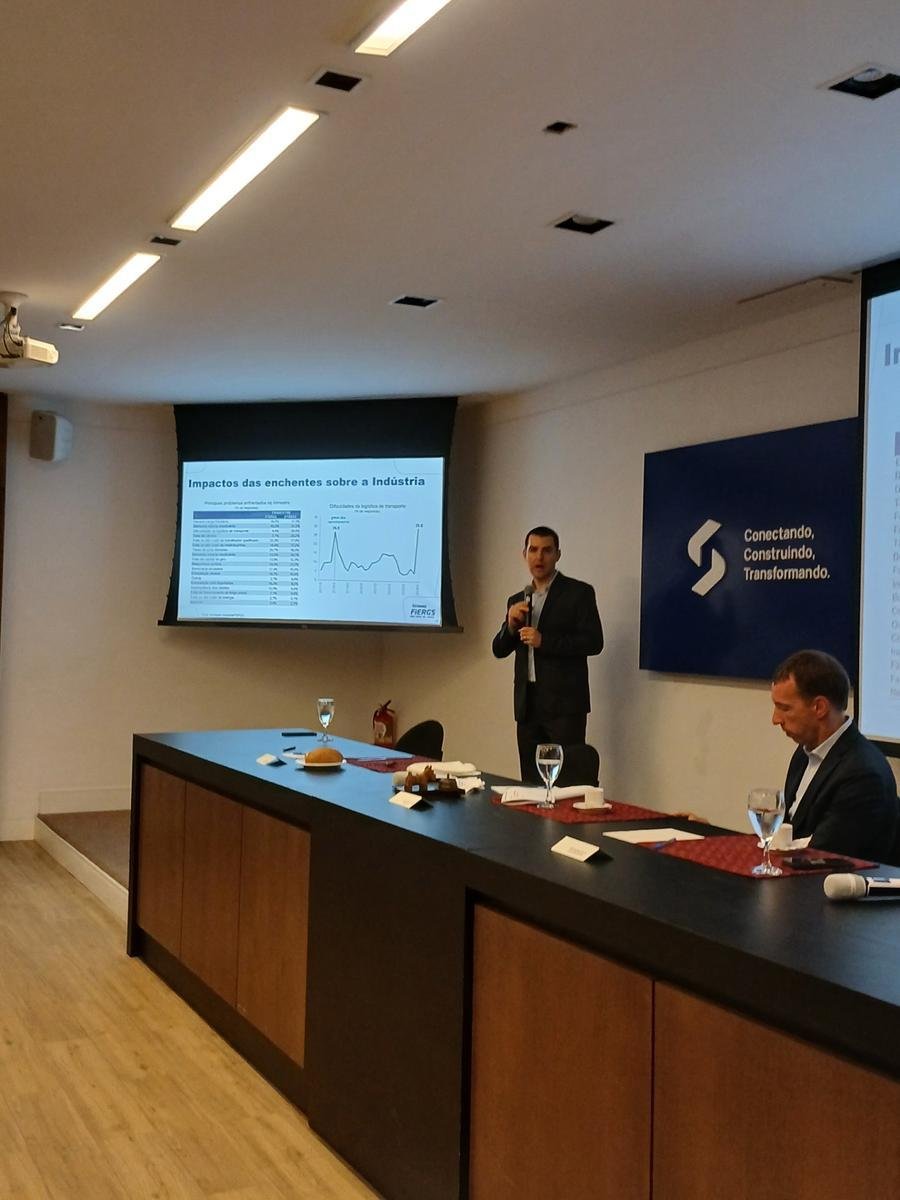 Baggio fez an&aacute;lises e trouxe n&uacute;meros durante a explana&ccedil;&atilde;o