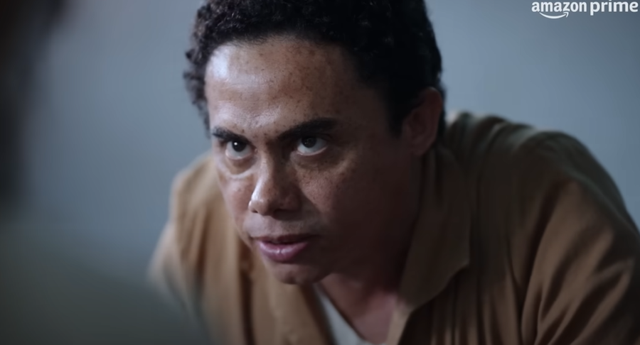O ator citou a influ&ecirc;ncia que sua pr&oacute;pria lembran&ccedil;a teve em sua interpreta&ccedil;&atilde;o, mas disse que o distanciamento e a pesquisa aprofundada do caso foram essenciais