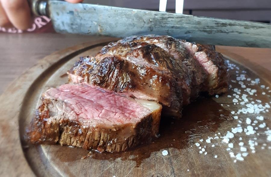 Programa&ccedil;&atilde;o da feira em Lavras do Sul, na Regi&atilde;o da Campanha, inclui concurso de assador e de carnes