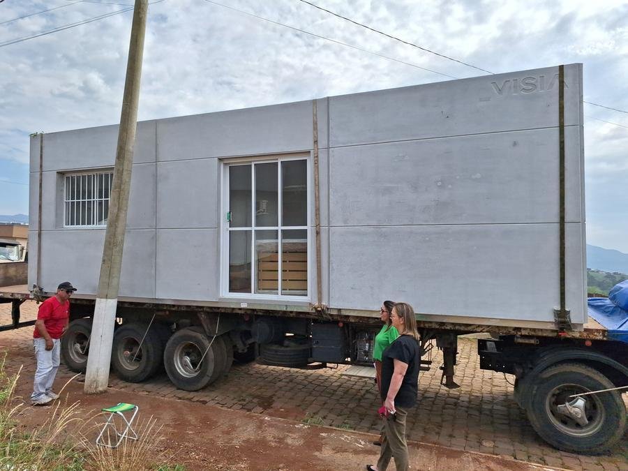 Unidades de 27m&sup2; s&atilde;o compostas por dormit&oacute;rio, sala e cozinha conjugadas, al&eacute;m de um banheiro