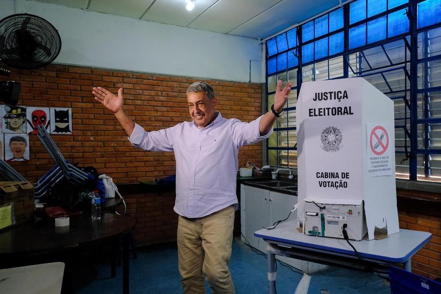 Sebasti&atilde;o Melo (MDB) votou no final da manh&atilde; na zona Sul de Porto Alegre