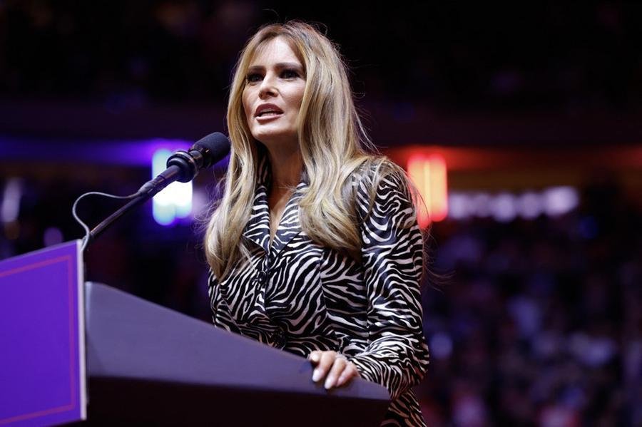 Melania revelou que &eacute; favor&aacute;vel ao direito ao aborto em sua autobiografia publicada recentemente