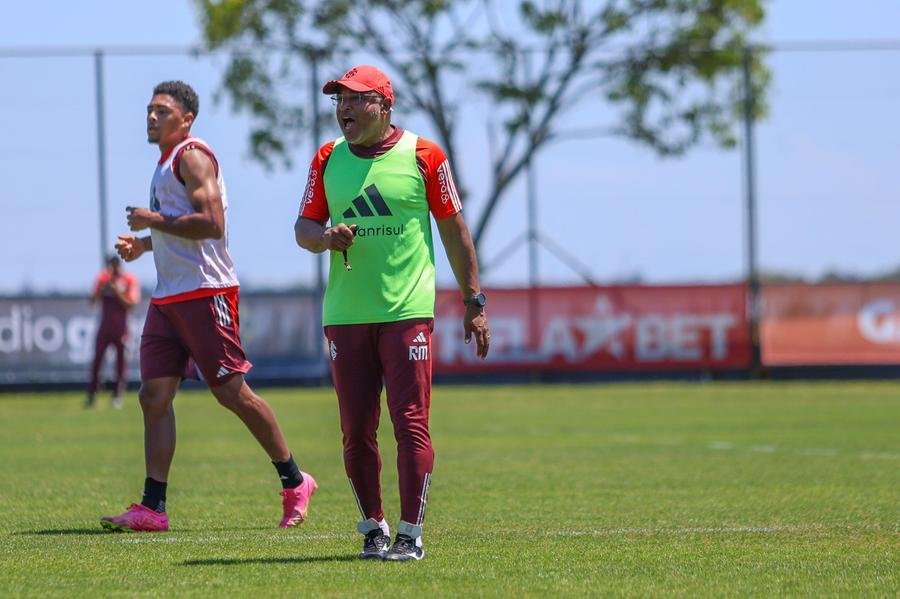 Time de Roger Machado n&atilde;o perde h&aacute; 12 rodadas no Brasileir&atilde;o