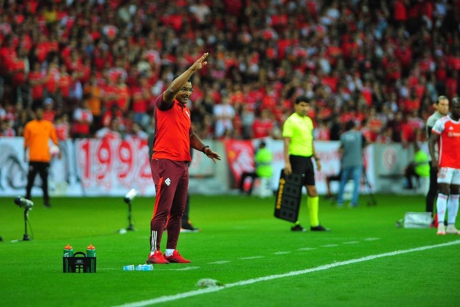 T&eacute;cnico se mostrou orgulhoso da atua&ccedil;&atilde;o Colorada na noite desta quarta-feira