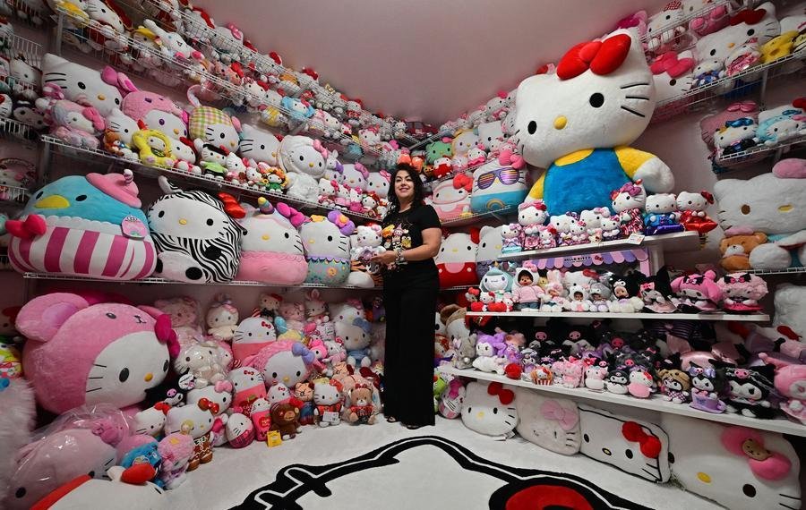 Helen &eacute; a fundadora do f&atilde;-clube "Hello Kitty SoCal Babes"