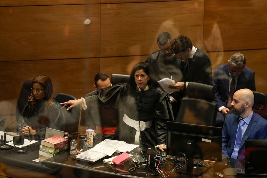 Os condenados tamb&eacute;m dever&atilde;o pagar indeniza&ccedil;&otilde;es &agrave;s fam&iacute;lias de Marielle e Anderson, al&eacute;m das custas do processo
