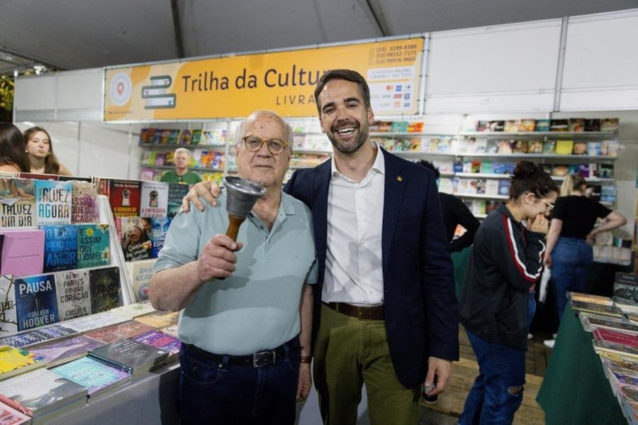 O governador participou tamb&eacute;m para prestigiar seu pai, Jos&eacute; Luis Marasco Cavalheiro Leite, patrono do evento