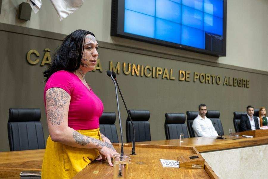 Atena Roveda, vereadora do PSol