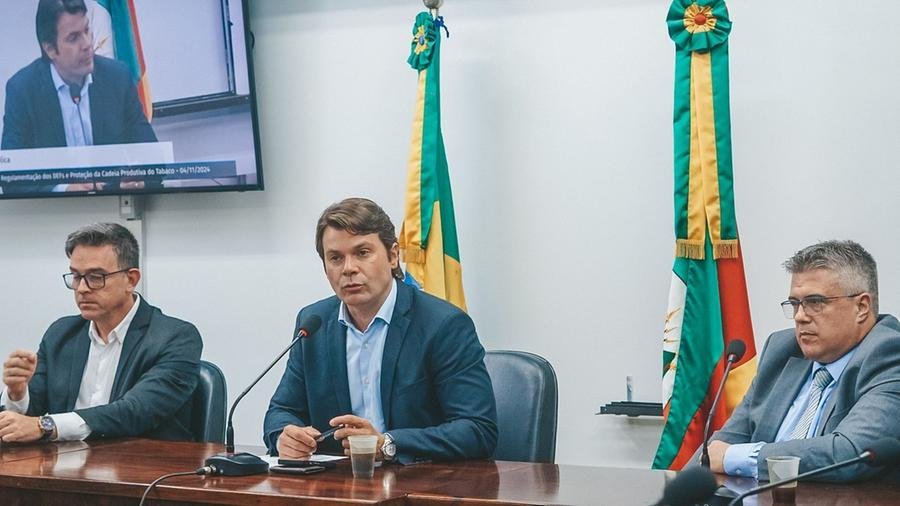 Audi&ecirc;ncia foi presidida pelo deputado Marcus Vin&iacute;cius de Almeida