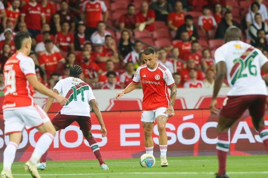 Inter jogou bem e venceu por 2 a 0