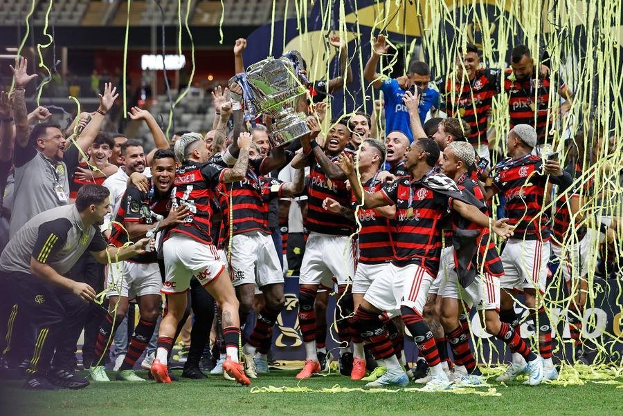 Flamengo venceu com gol de Gonzalo Plata
