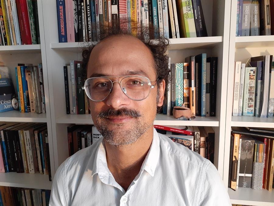 Reginaldo Pujol Filho lan&ccedil;ou o seu livro "Nosso Corpo Estranho" nesta quarta-feira, dia 13 de novembro, na 70&ordf; Feira do Livro de Porto Alegre