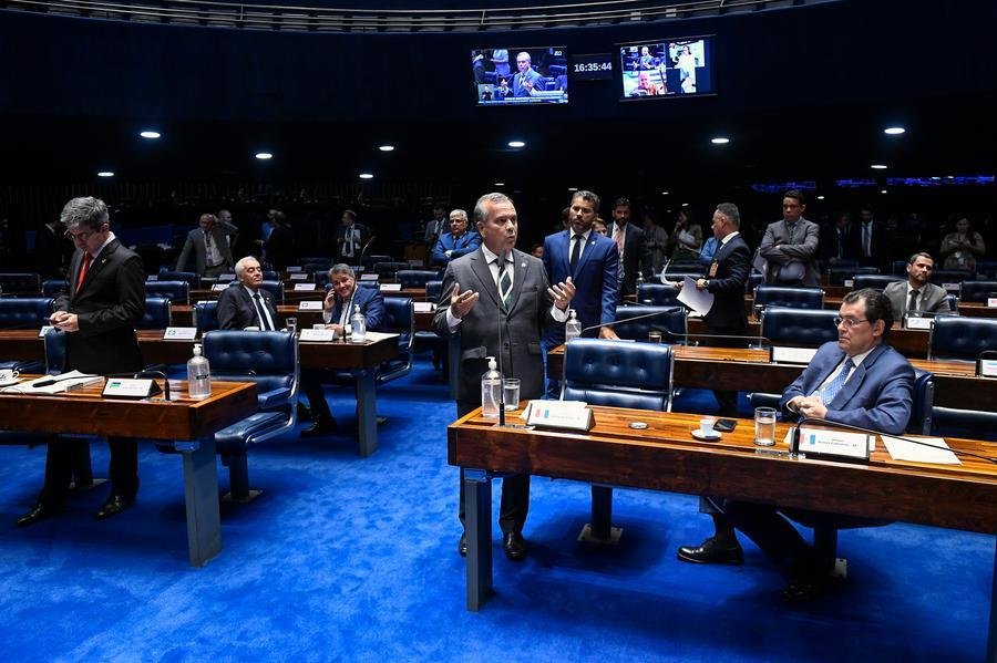 Senadores aprovaram tr&ecirc;s modifica&ccedil;&otilde;es em rela&ccedil;&atilde;o ao texto-base