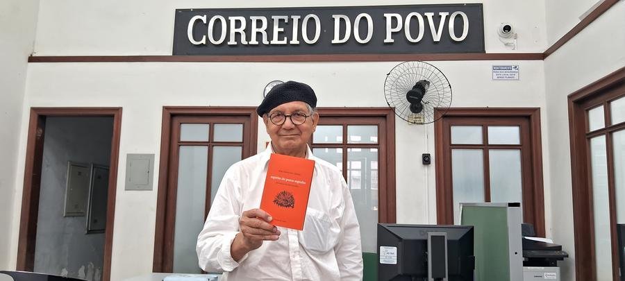 Escritor dois Santos dos Santos lan&ccedil;a o livro de aforismos "Esp&iacute;rito do Porco Espinho - aforismos desafortunados" nesta ter&ccedil;a, na Feira do Livro