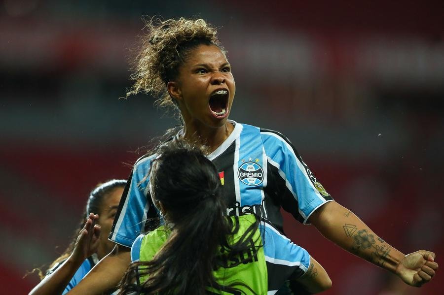 Dayana Rodriguez abriu o placar para o Gr&ecirc;mio no Beira-Rio