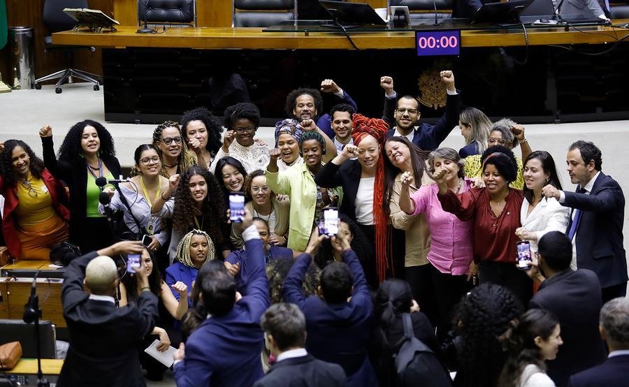 Aprova&ccedil;&atilde;o significa um aumento em rela&ccedil;&atilde;o ao n&uacute;mero de vagas j&aacute; reservadas para cotas raciais segundo a atual legisla&ccedil;&atilde;o